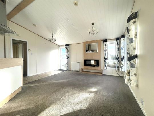 2 bedroom bungalow to rent - Photo 1