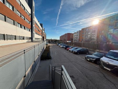 Piso de alquiler en Calle de Los Deseos, Norte - Photo 4