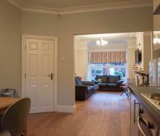 61 Headingley Avenue, Leeds, LS6 3ER - Photo 3