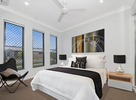 Modern, Low-Maintenance Living in a Quiet Oonoonba Pocket! - Photo 5