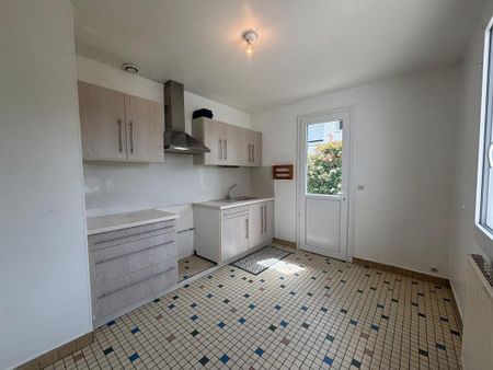 Location Maison 3 pièces 71m² AIRE SUR L ADOUR 40800 - Photo 4