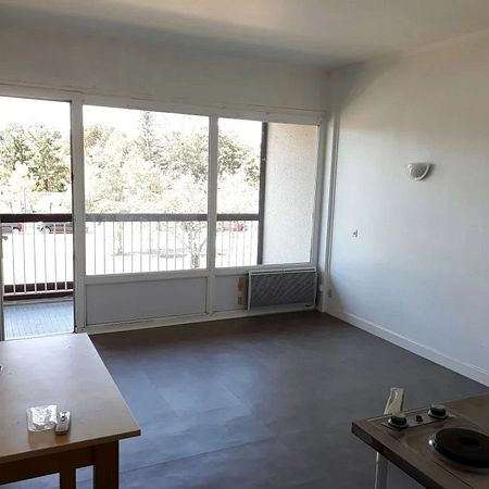 Appartement 1 pièce , Châtillon-sur-chalaronne - Photo 2