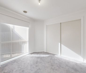 Settle into a Lifestyle of Comfort and Convenience in Niddrie - Photo 2