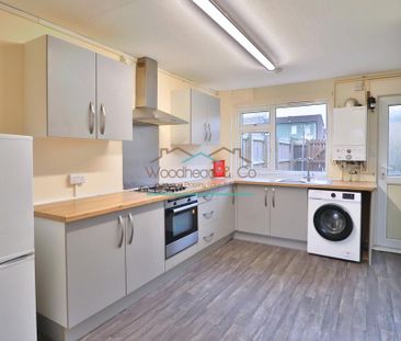 3 bedroom terraced house to rent - Photo 2