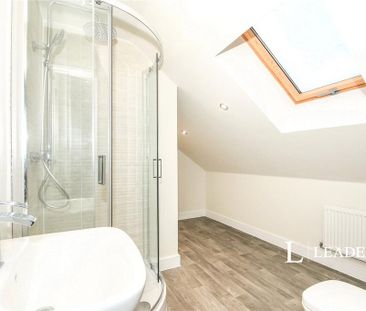 3 bedroom semi-detached house to rent - Photo 5