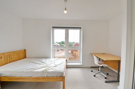 5 Bed Semi-Detached House, Clover Way, BS34 - Photo 5