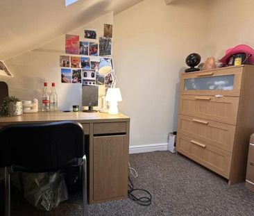 4 bedroom house to rent - Photo 3