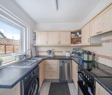 2 bedroom terraced house to rent - Photo 6