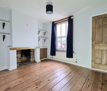 2 bedroom terraced house to rent - Photo 4