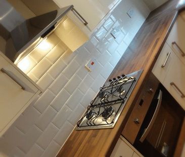 Central Chambers, Bearwood Road. - Photo 6