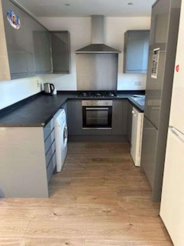 Maytree Crescent, Watford, WD24 - Photo 5