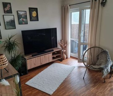 Renovierte 2 Zimmer-Wohnung mit EBK, Balkon und Außenstellplatz in ... - Photo 6
