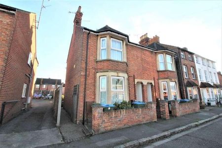 Victoria Street, Aylesbury, HP20 - Photo 3