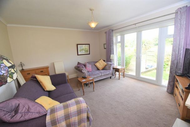 2 bedroom detached bungalow to rent - Photo 1