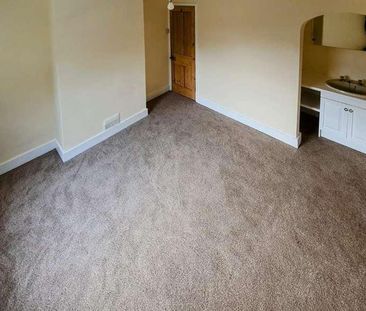 Oxford Road, Wokingham, RG41 - Photo 3