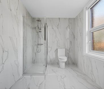 Apt 3 56 Myrtlefield Park, BELFAST, BT9 6NF - Photo 4