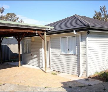 WELL MAINTAINED GRANNY FLAT - Photo 3