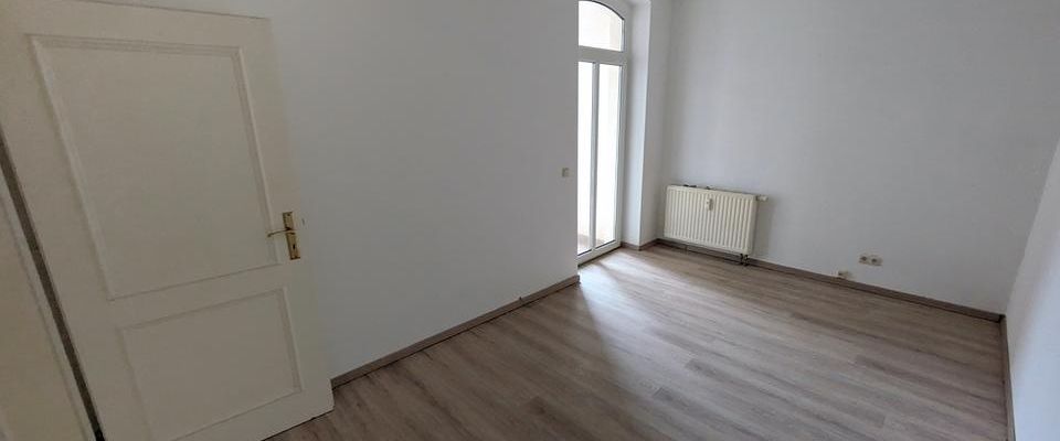 ++ schöne 3-Raum Wohnung mit Einbauküche, Balkon & Aufzug - nahe dem Hauptbahnhof ++ - Foto 1