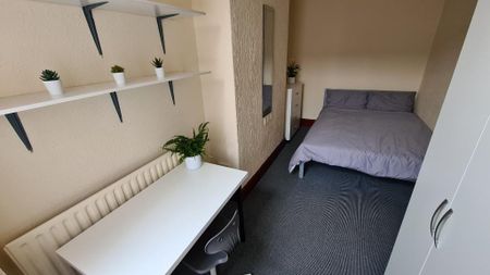 5 bedroom terraced house to rent - Photo 5