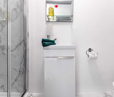 Modern Double Rooms **Virtual 3D Tour Available** - Photo 4