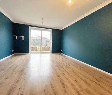 Camelot Way, Gillingham, SP8 - Photo 1