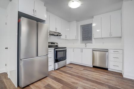 For Lease - 166 Vaughan Road Unit# Main floor and basement, Toronto, Ontario - Photo 2