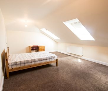 Room in a Shared House, Carlton Road, SO15 - Photo 3