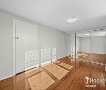 Cozy 3-Bedroom Home in Prime Location - Photo 2