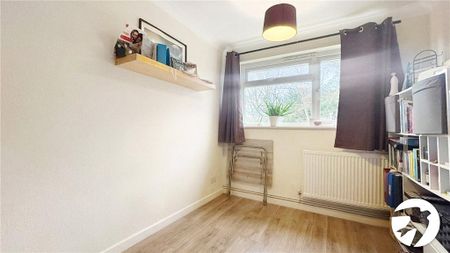 2 bedroom maisonette to rent - Photo 3