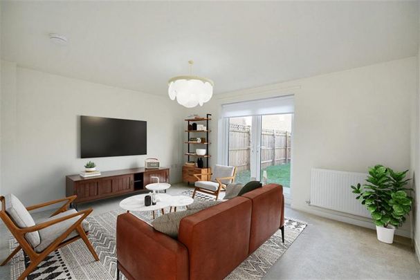 3 bedroom semi-detached house to rent - Photo 1