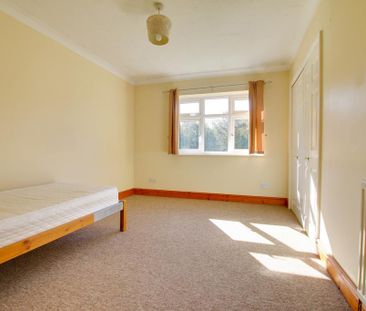 4 bedroom detached bungalow to rent - Photo 6