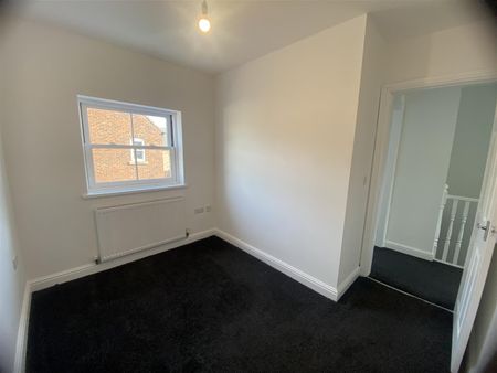 Rainbow Close, Thorne, Doncaster - Photo 4