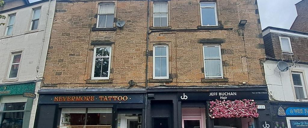 2 bedroom flat to rent - Photo 1