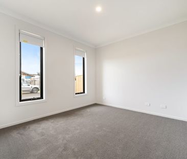 4-Bedroom Home in Westwood Walk Estate, Fraser Rise - Photo 1