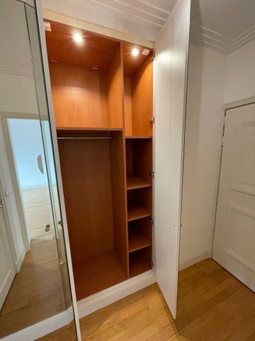 Studio de 30,82m² à louer - PARIS 7è - Photo 3