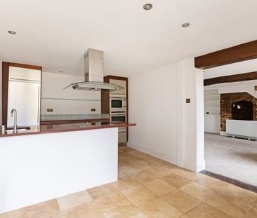 2 bedroom end of terrace house to rent - Photo 6