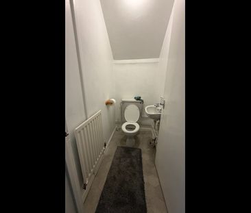 3 Bed Terraced House, Wetherlam Close, NG2 - Photo 6