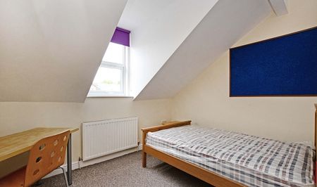 Fantastic 4 bedroom property - Photo 2