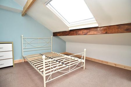 3 bedroom terraced house to rent - Photo 4