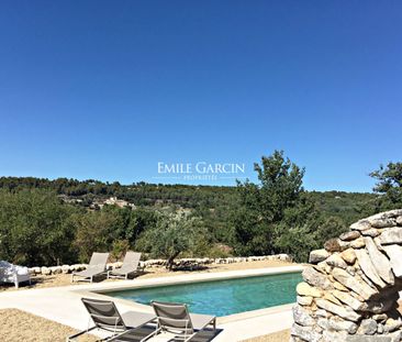 Belle propriété à louer à Menerbes - - Photo 1