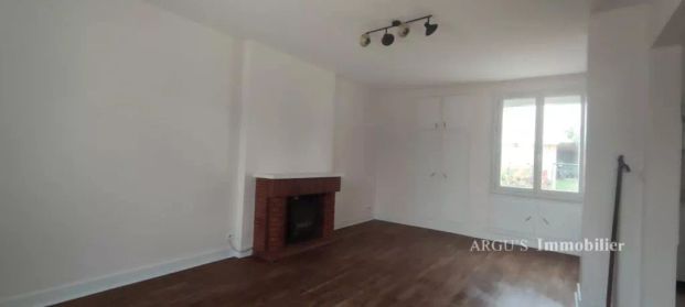 Maison à Louer Blanzay - Photo 1