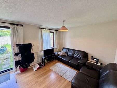 **135 pppw** Heron Drive, Lenton, NG7, Property for rent - Photo 3