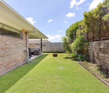 4 Bedrooms plus study in Coomera! - Photo 3