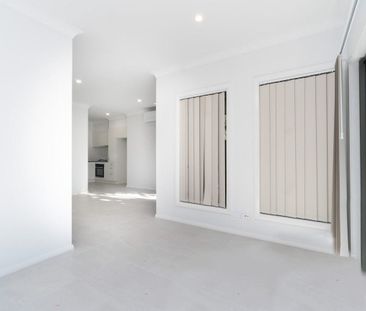 Three-Bedroom Villa with Air-Conditioned Living - Photo 4