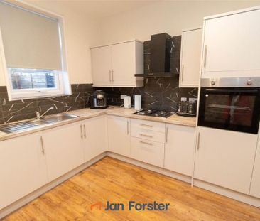 2 bedroom terraced house to rent - Photo 5