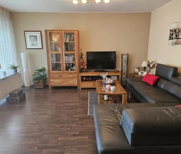 Geräumige 2-Raum-Wohnung in gepflegter Wohnanlage *Tiefgaragenstell... - Photo 1