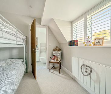 4 bedroom detached house to rent - Photo 5