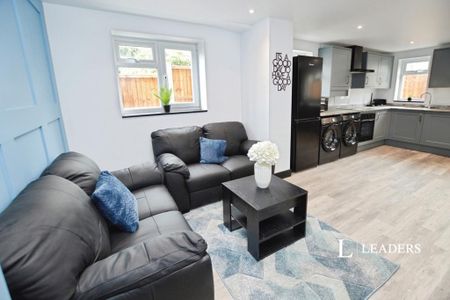 House share to rent - Photo 2