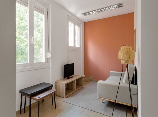 Rua do Conde de Redondo, Lisbon, Lisbon 1150-108 - Photo 1