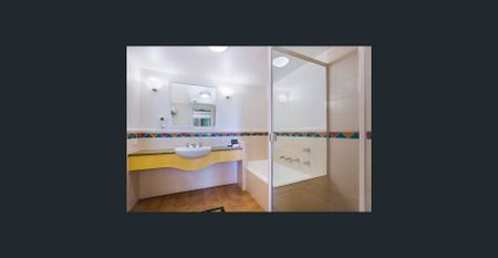 Mantra Crown Towers - Breath-taking Hinterland Views - Photo 2